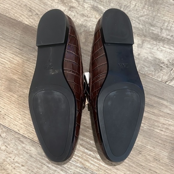 ZARA Animal Print Leather Loafers - Picture 6 of 13